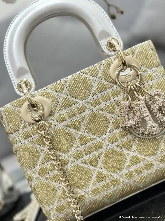 Tony Luxuries DI0R-20CM LADY 0519